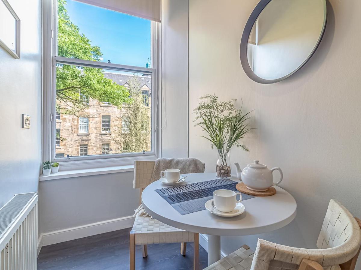 Pass The Keys Spacious And Homely Flat On The Royal Mile Edinburgh Ngoại thất bức ảnh