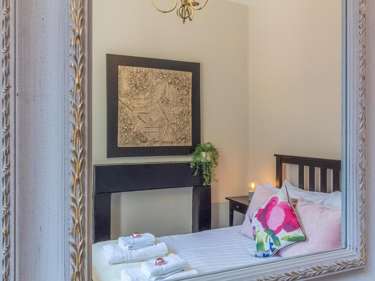 Pass The Keys Spacious And Homely Flat On The Royal Mile Edinburgh Ngoại thất bức ảnh