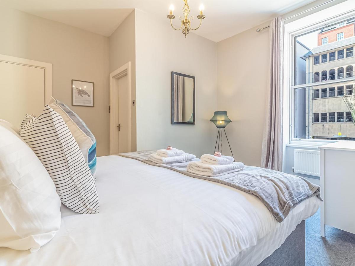 Pass The Keys Spacious And Homely Flat On The Royal Mile Edinburgh Ngoại thất bức ảnh