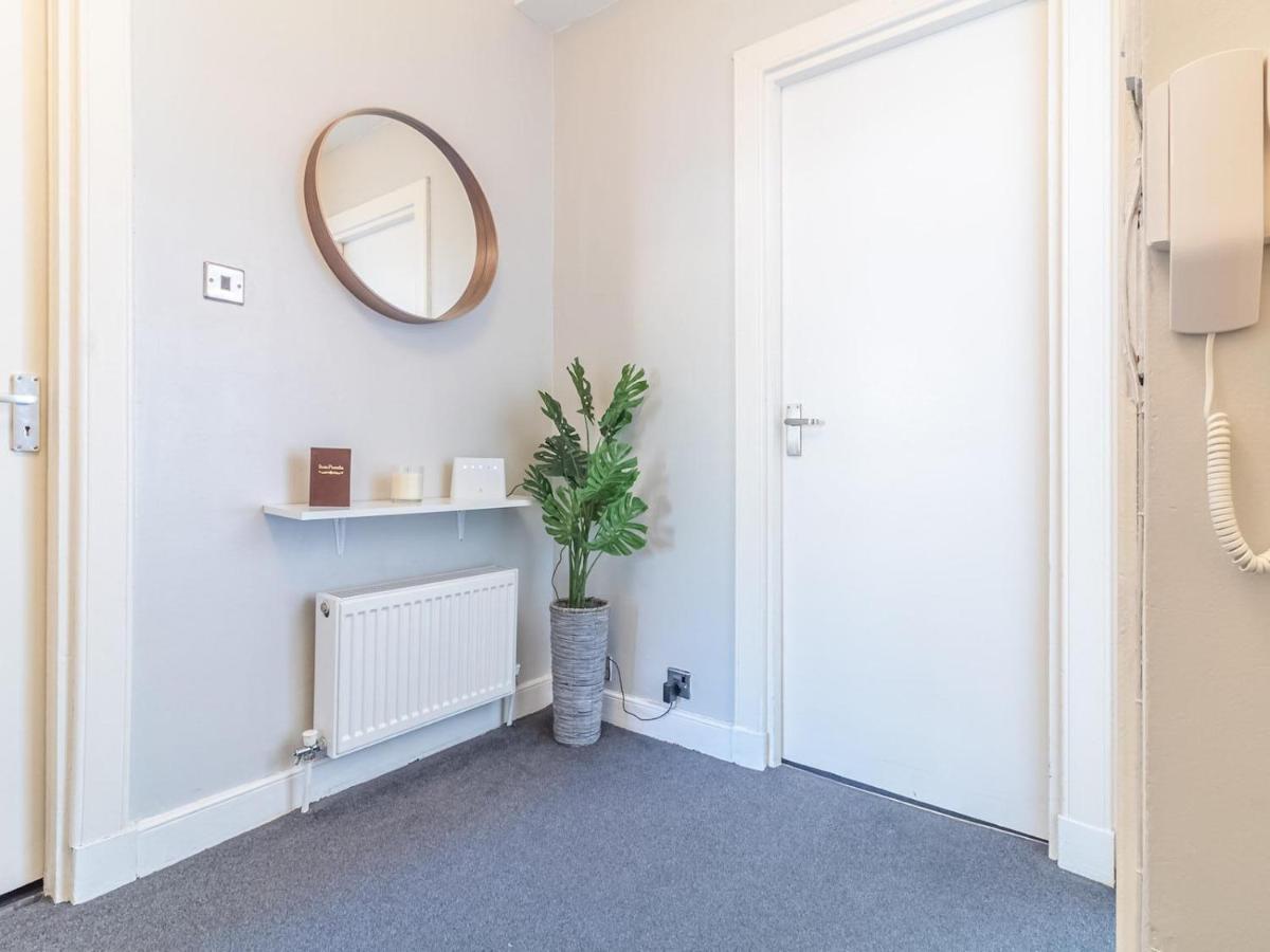 Pass The Keys Spacious And Homely Flat On The Royal Mile Edinburgh Ngoại thất bức ảnh
