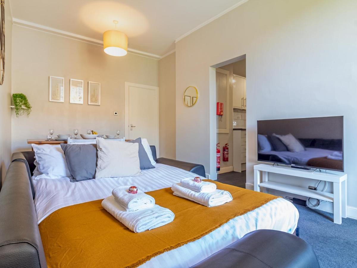 Pass The Keys Spacious And Homely Flat On The Royal Mile Edinburgh Ngoại thất bức ảnh