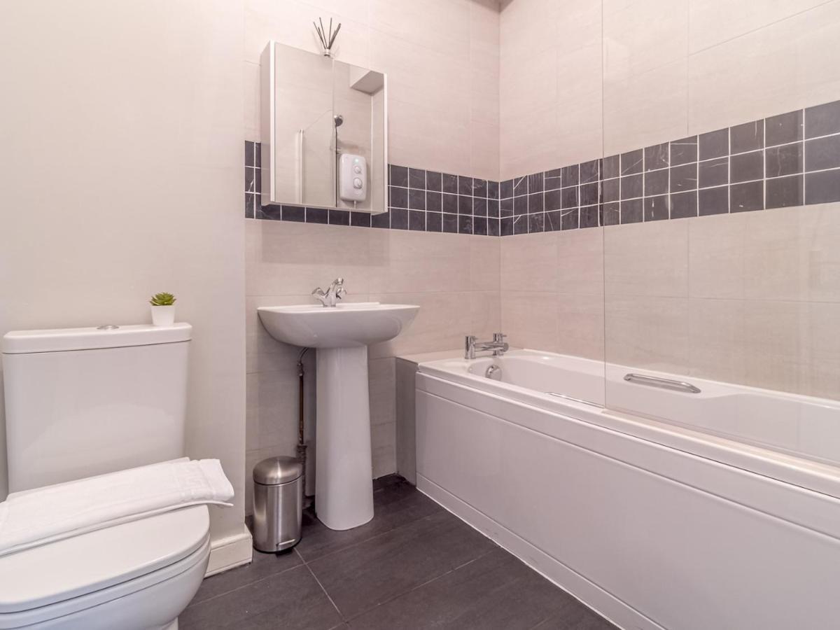Pass The Keys Spacious And Homely Flat On The Royal Mile Edinburgh Ngoại thất bức ảnh