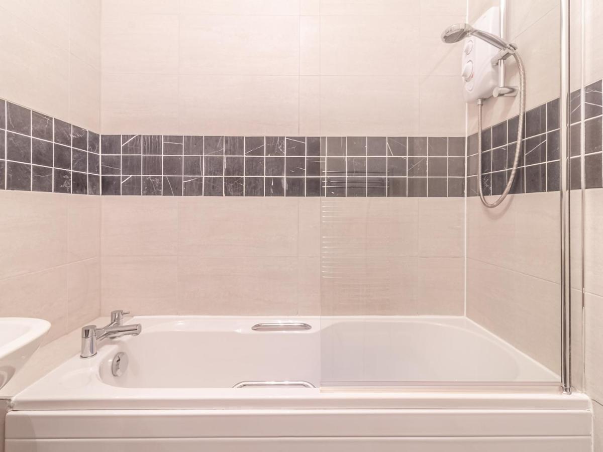 Pass The Keys Spacious And Homely Flat On The Royal Mile Edinburgh Ngoại thất bức ảnh